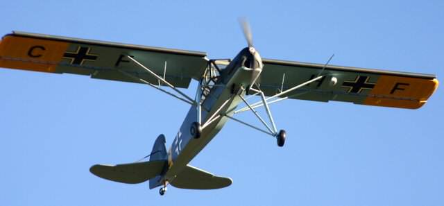 Fieseler Storch Modell 1/4 Überflug